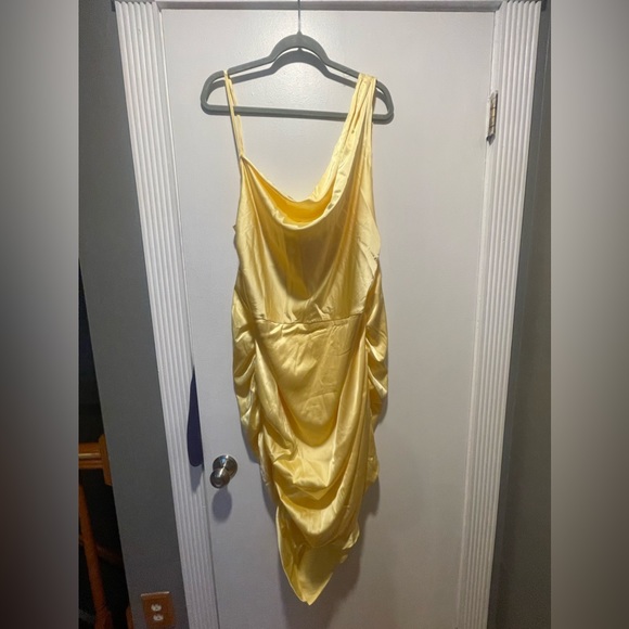 Shein Bae Plus Asymmetrical Neck Ruched Wrap Dress - Picture 3 of 4